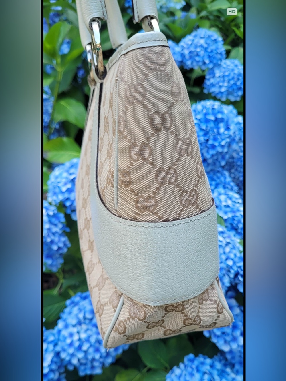 Authentic Gucci Beige GG Canvas Shoulder Bag with Cream Leather Trim - Picture 9 of 15